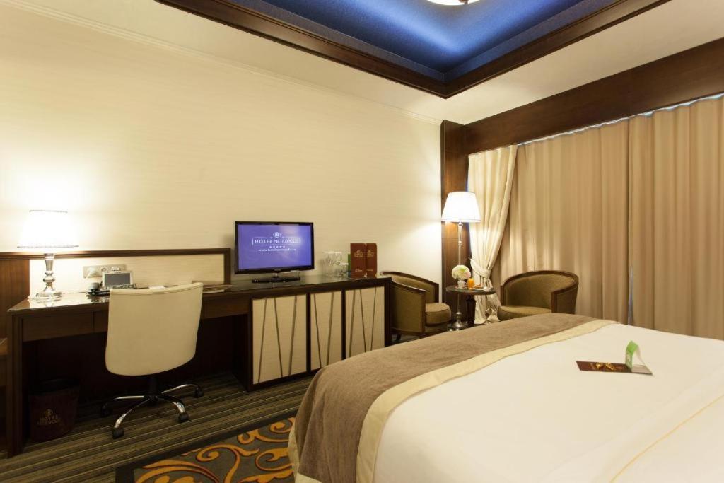 Metropolis Hotel Bistriţa Kamer foto